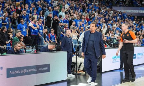 Anadolu Efes, Panathinaikos'u Yenerek Seriyi Eşitledi