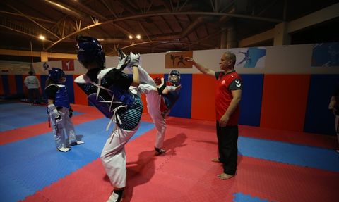 Balıkesirli Tekvandocu Saatçi İsmail Kökçü'nün Başarı Hikayesi