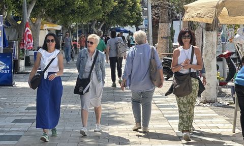 Bodrum'a "Explora I" Kruvaziyeri ile Gelen 590 Yolcu