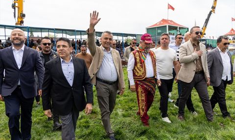 CW Enerji Türkiye Yağlı Güreş Ligi Manavgat Etabı Devam Ediyor