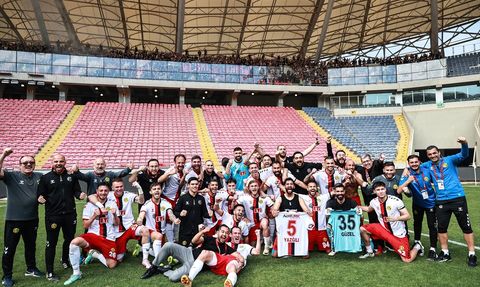 Eskişehirspor Bölgesel Amatör Lig'de Şampiyonluk Sevinci Yaşadı