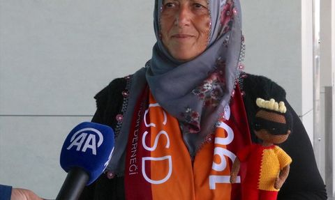 Galatasaraylı Kadın Çiftçiden Osimhen'e Özel Hediye