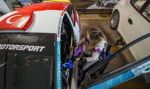 Kübra Denizci Keskin, Yeşil Bursa Rallisi'nde Zirveye Hedefliyor