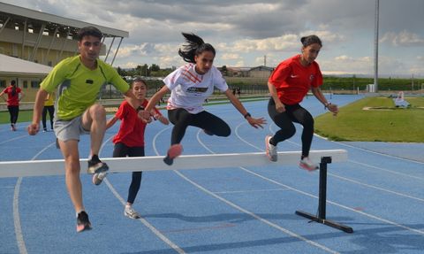 Muşlu Milli Atlet Derya Kunur, Avrupa 10.000 Metre Kupası'na Hazırlanıyor