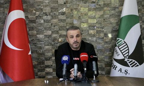 Sakaryaspor Kulübü Başkanı Cumhur Genç Sezon Değerlendirmesi Yaptı