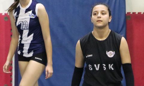 Tekirdağ'ın İkiz Voleybolcuları Milli Forma İçin Çalışıyor
