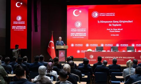 Ticaret Bakanı Bolat, Genç Girişimcilerle 19 Mayıs'ta Bir Araya Geldi