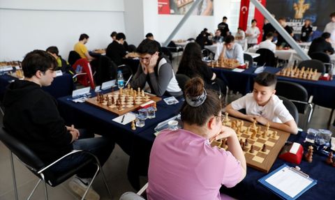 Türkiye Gençler Satranç Şampiyonası Samsun'da Devam Ediyor