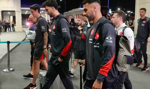 A Milli Futbol Takımı ABD'ye Uçtu