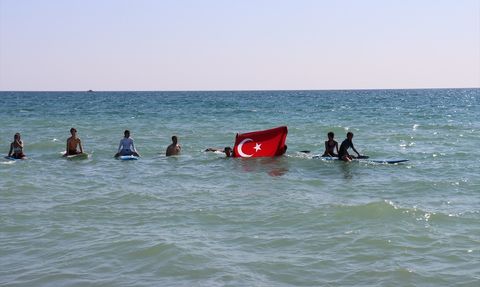 Hatay'da Yeni Sörf Merkezi Sporcu Yetiştiriyor