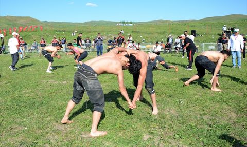 Karaurgan'da 110. Geleneksel Karakucak Güreş Şenlikleri Düzenlendi