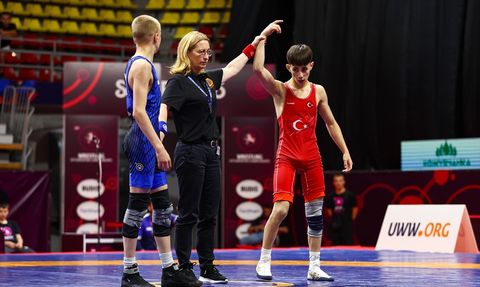 Milli Güreşçilerden 17 Yaş Altı Avrupa Şampiyonası'nda 3 Bronz Madalya