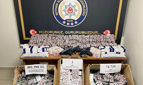 Adana'da Uyuşturucu Operasyonu: 3 Zanlı Tutuklandı