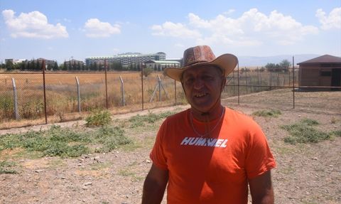 Afyonkarahisar'da Kızıl Geyik Trafik Kazalarını Önlemek İçin Hayvanat Bahçesine Alındı