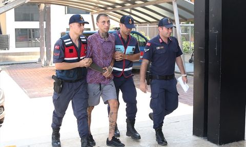 Alanya'da Bıçaklı Kavga: İki Rus Vatandaşı Tutuklandı