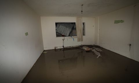 Ankara'da Sağanak Yağış ve Fırtına Zorluk Yarattı