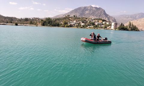 Antalya'da Kaybolan Genç İçin Arama Çalışmaları Devam Ediyor