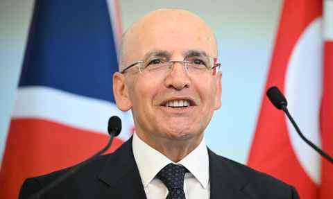 Bakan Şimşek Londra'da İslami Finans Zirvesi'nde Önemli Açıklamalar Yaptı