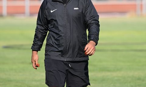 Başpehlivan Orhan Okulu, Kırkpınar'daki Şampiyonluk Formuna Geri Dönüyor