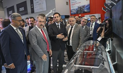 BBP Genel Başkanı Destici IDEF 2025 Fuarında