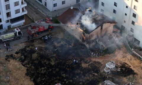 Bingöl'de İki Katlı Binada Yangın Kontrol Altına Alındı