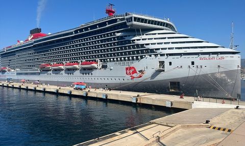 Bodrum'a 2,600 Yolcuyla 'Resilient Lady' Kruvaziyeri Geldi