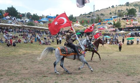 Burdur'da 22. Kültür, Sanat ve Yayla Şenliği Coşkusu