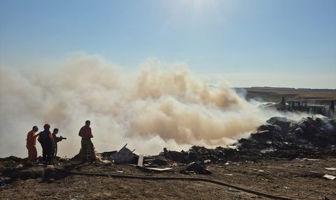 Büyükçekmece'deki Yangın Kontrol Altına Alındı