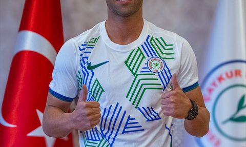 Çaykur Rizespor'dan Önemli Transfer: Erdem Canpolat