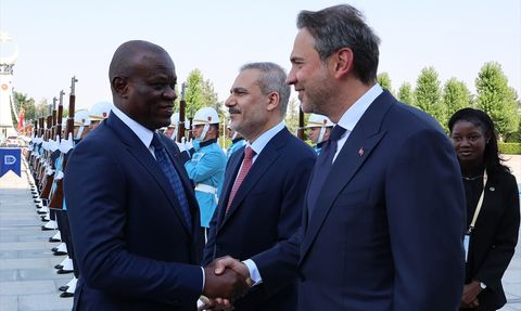 Cumhurbaşkanı Erdoğan, Gabon Cumhurbaşkanı Oligui Nguema'yı Karşıladı