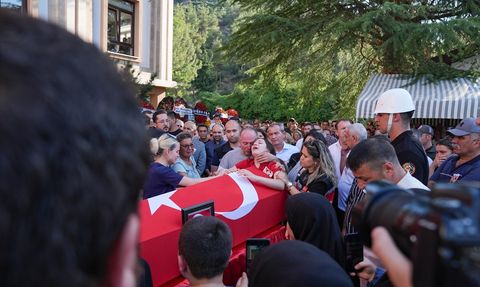 Denizli'de Orman Yangınında Şehit Olan İşçiler İçin Tören Düzenlendi