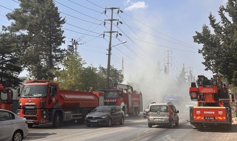 Gaziantep'te Tekstil Fabrikasında Yangın Kontrol Altına Alındı