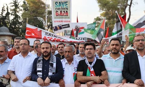 Gazze'ye Destek Yürüyüşü Şanlıurfa'da Gerçekleştirildi