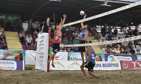Hopa'da Pro Beach Voleybol Turnuvası Heyecanı