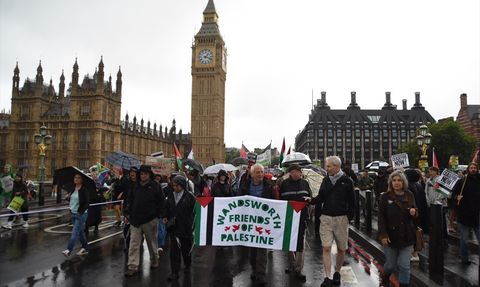İngiltere'de Filistin'e Destek Gösterileri