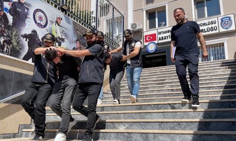 İstanbul'da İş Yerine Silahlı Saldırı: İki Zanlı Yakalandı