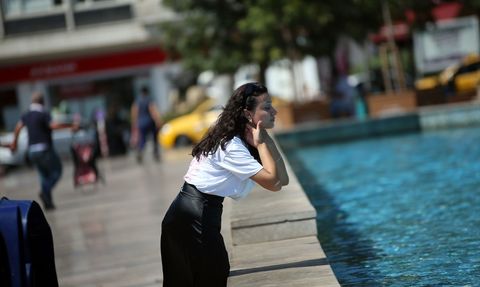 İzmir ve Aydın'da Bunaltıcı Sıcak Hava Etkili