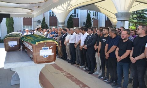 Kahramankazan'daki Trafik Kazasında Hayatını Kaybedenler Defnedildi