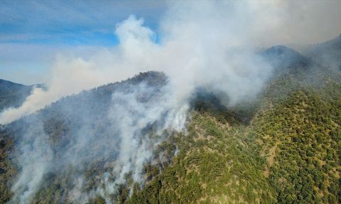 Karabük'te Orman Yangınına Müdahale Devam Ediyor