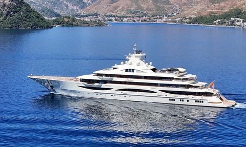 Marmaris'te Lüks Yat Alaiya'nın Yakıt İkmal Turu