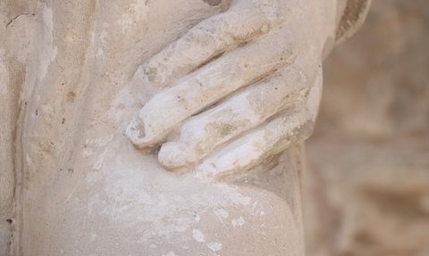 Mimar Sinan'ın Heykeli Onarıldı