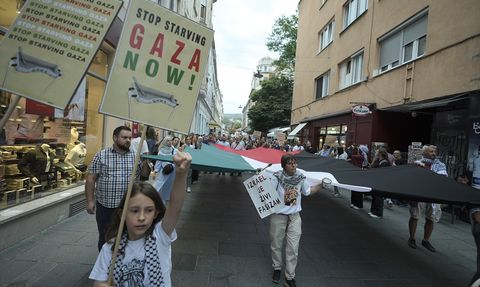 Saraybosna'da Gazze İçin Dayanışma Yürüyüşü