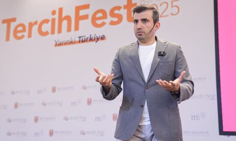 Selçuk Bayraktar TercihFest 2025'te Gençlerle Buluştu