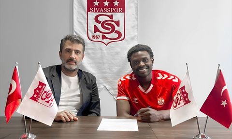 Sivasspor Kimpioka ile Anlaştı