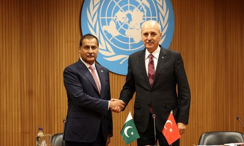 TBMM Başkanı Kurtulmuş, Pakistan Ulusal Meclis Başkanı ile Görüştü