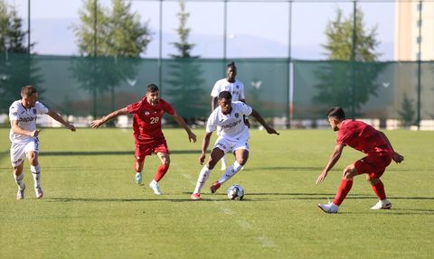 Trabzonspor Hazırlık Maçında Persepolis ile Beraber Kaldı