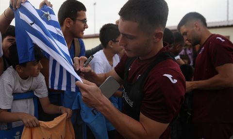 Trabzonsporlu Futbolcular Erzurum'da Taraftarlarıyla Buluştu