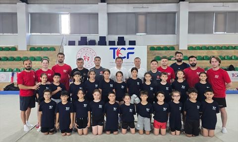 Türkiye Cimnastik Federasyonu Başkanı Suat Çelen Trampolin Kampını Ziyaret Etti
