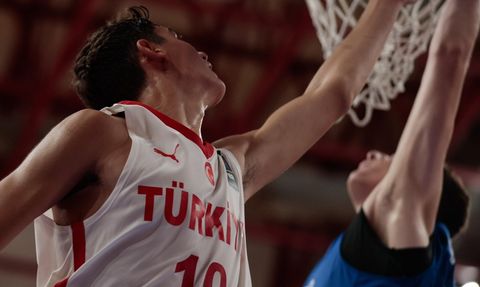 Türkiye Genç Erkek Basketbol Takımı EYOF 2025'te Finale Yükseldi