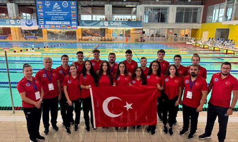 Türkiye Paletli Yüzme Takımı Avrupa Şampiyonası'nda 4 Madalya Kazandı